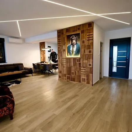 Nestor Villa